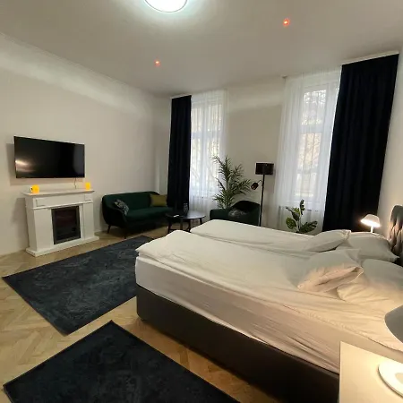 Fullmoon Luxury Szegedin